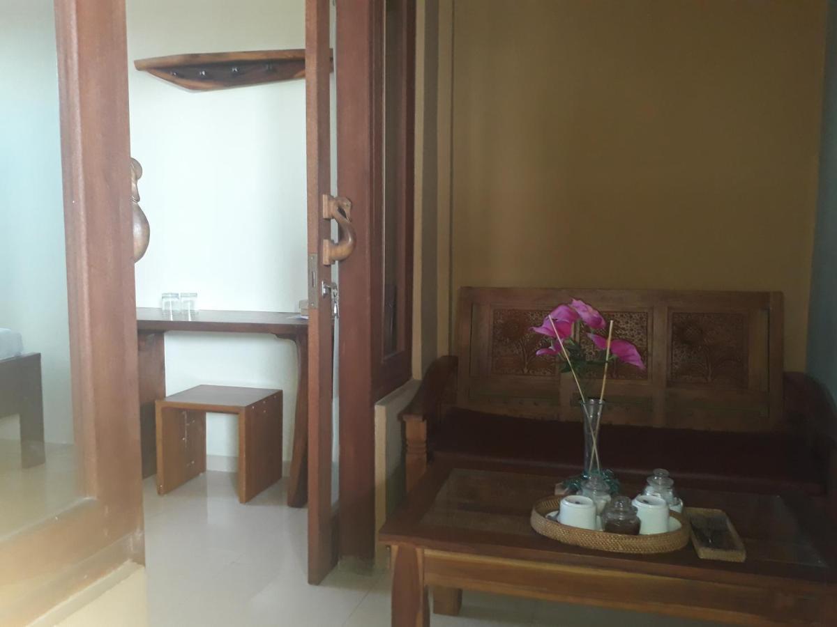 Adi House Homestay Ubud  Ngoại thất bức ảnh
