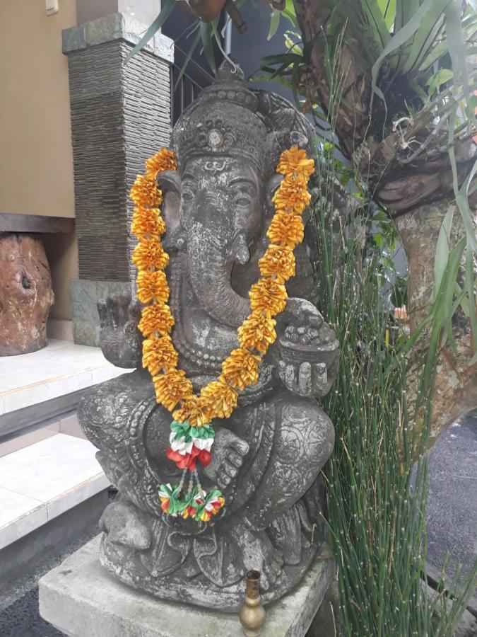 Adi House Homestay Ubud  Ngoại thất bức ảnh