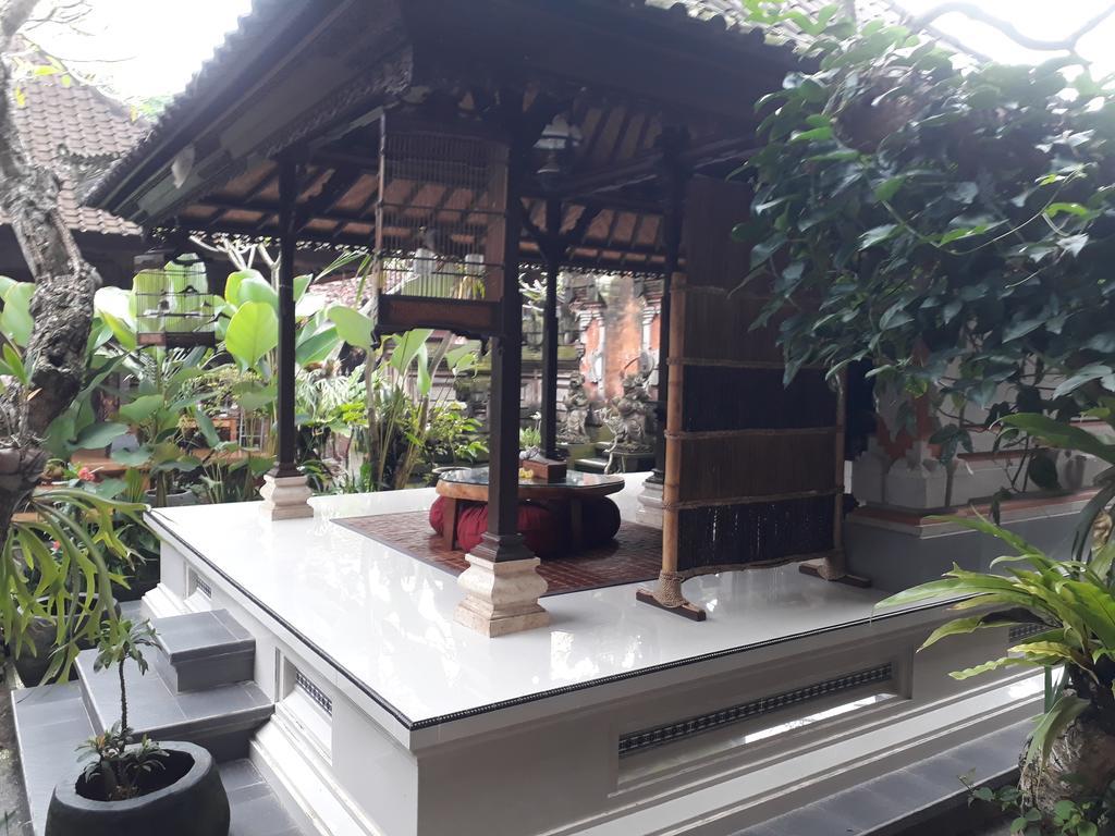 Adi House Homestay Ubud  Ngoại thất bức ảnh