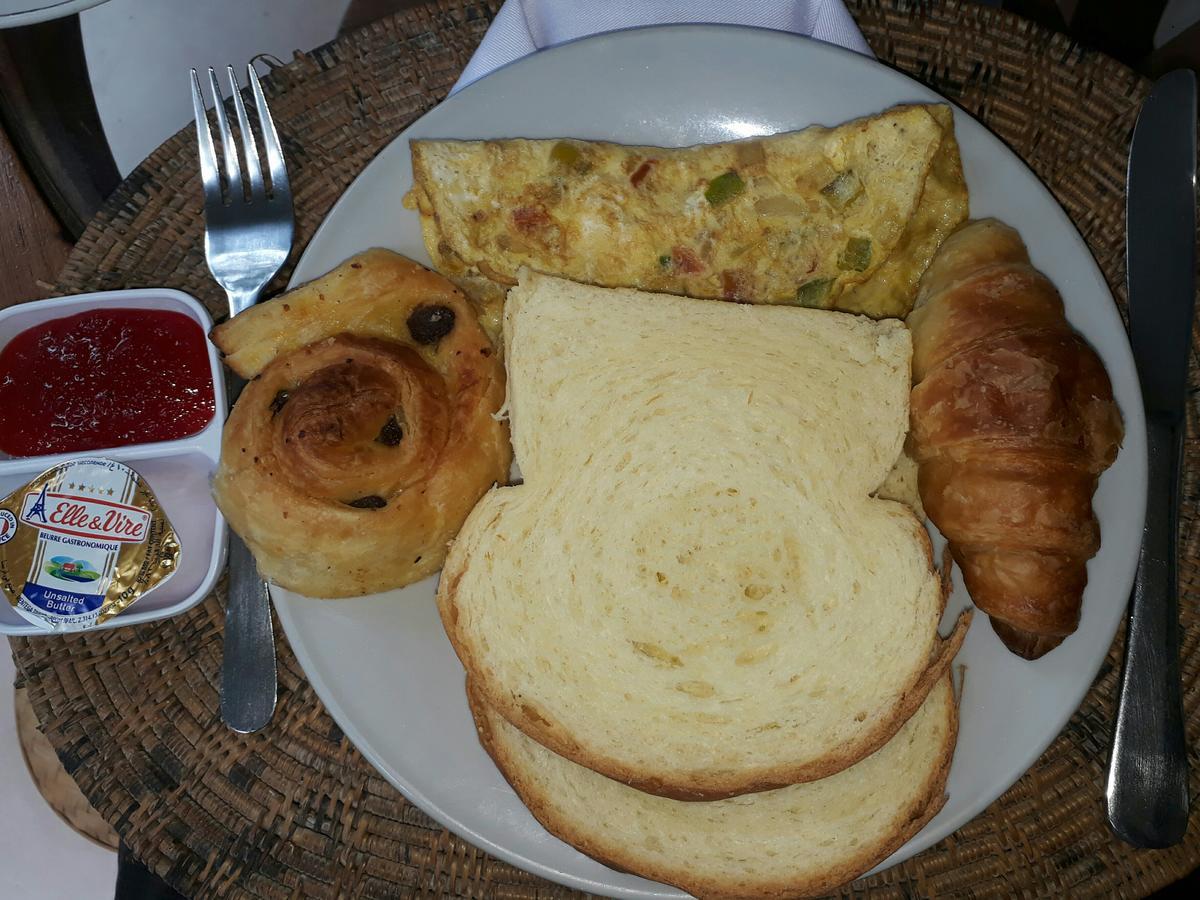 Adi House Homestay Ubud  Ngoại thất bức ảnh