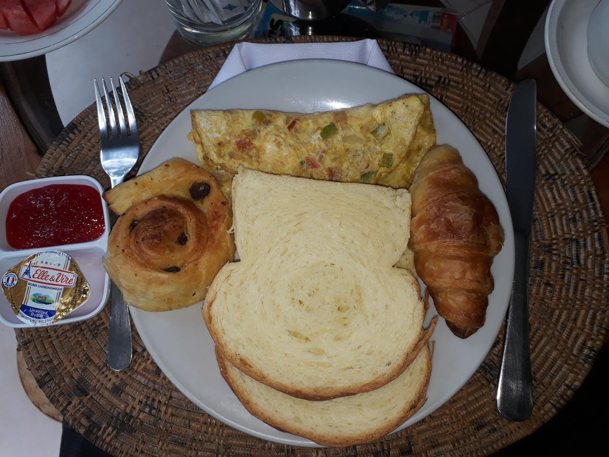 Adi House Homestay Ubud  Ngoại thất bức ảnh